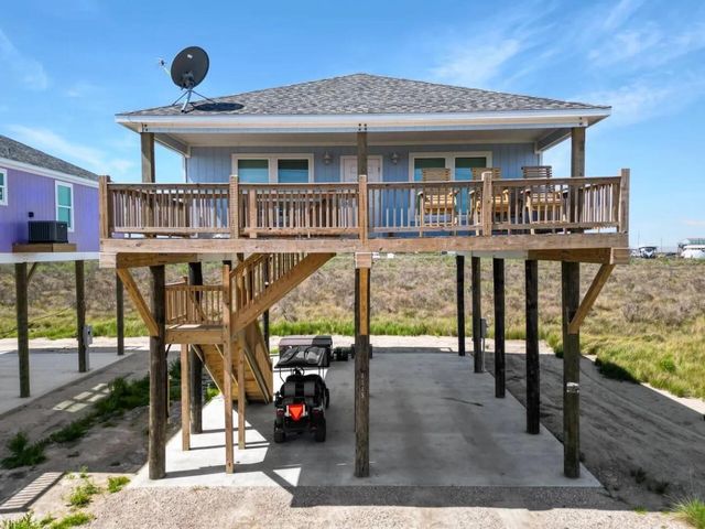1115 Waco Road, Gilchrist, TX 77617