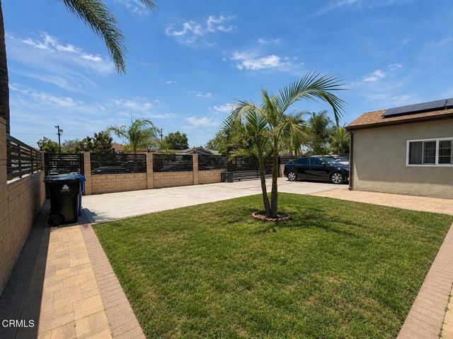 7330 Satsuma Avenue, Sun Valley, CA 91352