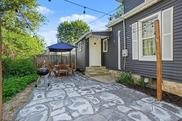 416 Center Street, South Haven, MI 49090