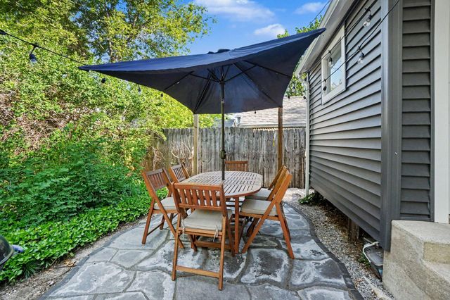 416 Center Street, South Haven, MI 49090