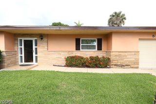 5227 Glade CT, Cape Coral, FL 33904