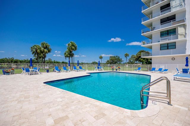 336 Golfview Road 518, North Palm Beach, FL 33408
