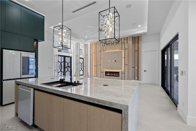 3535 SW 4th LN, Cape Coral, FL 33991