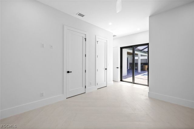 3535 SW 4th LN, Cape Coral, FL 33991