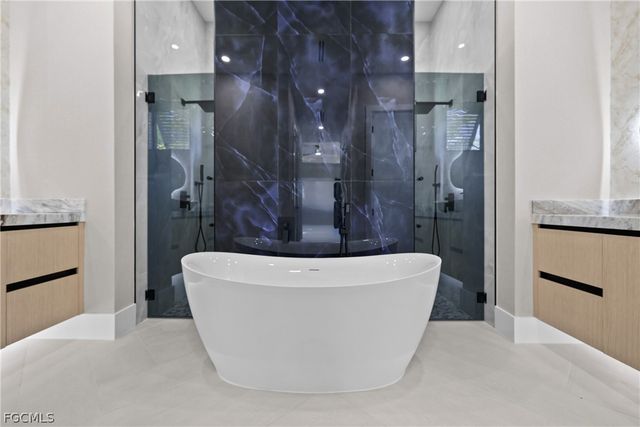 3535 SW 4th LN, Cape Coral, FL 33991