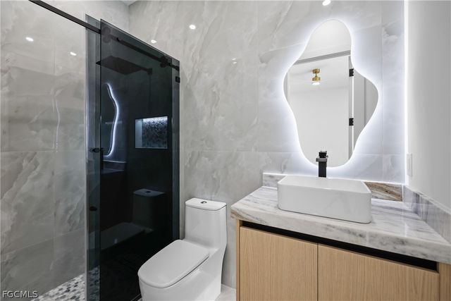 3535 SW 4th LN, Cape Coral, FL 33991