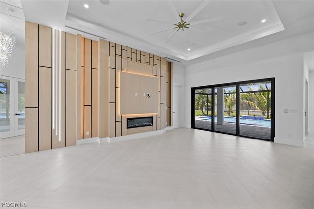 3535 SW 4th LN, Cape Coral, FL 33991