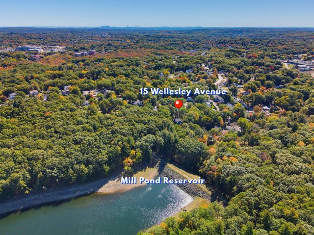 15 Wellesley Ave, Burlington, MA 01803