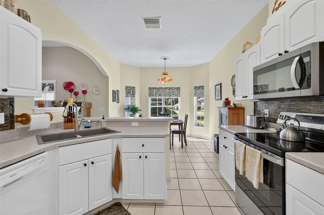 5138 AURORA DRIVE, Leesburg, FL 34748