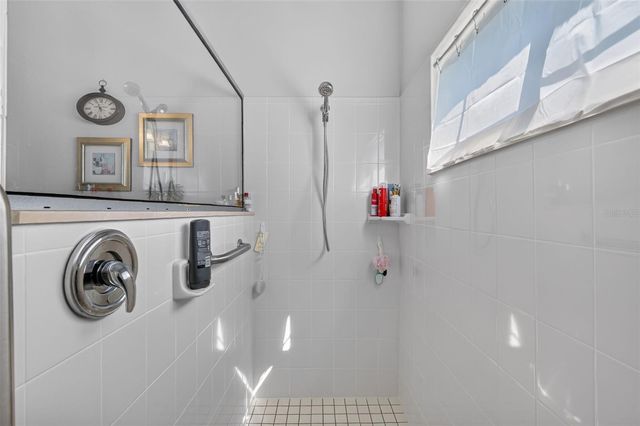 5138 AURORA DRIVE, Leesburg, FL 34748