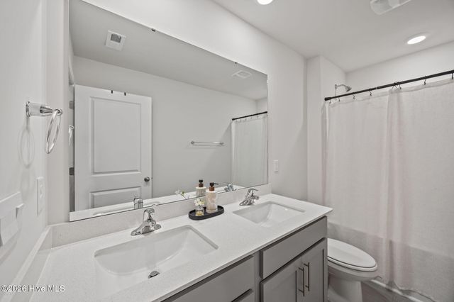 1162 Queensland Lane, Ayden, NC 28513