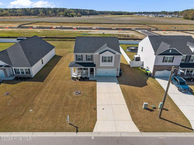 1162 Queensland Lane, Ayden, NC 28513