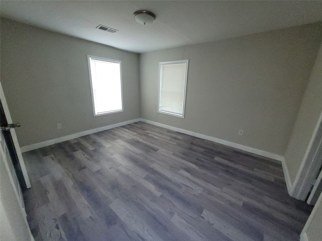2805 Walker Street, Fort Worth, TX 76105