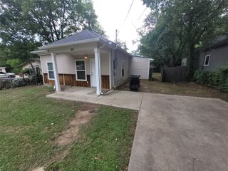 2805 Walker Street, Fort Worth, TX 76105
