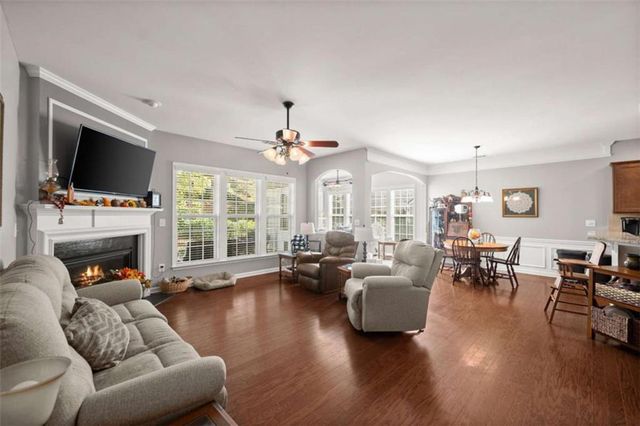 6443 Autumn Crest Lane, Hoschton, GA 30548