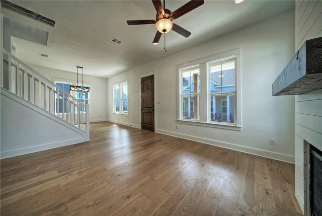 1010 Grant Wood Ave, Dripping Springs, TX 78620