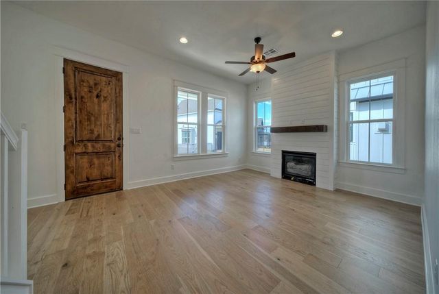 1010 Grant Wood Ave, Dripping Springs, TX 78620