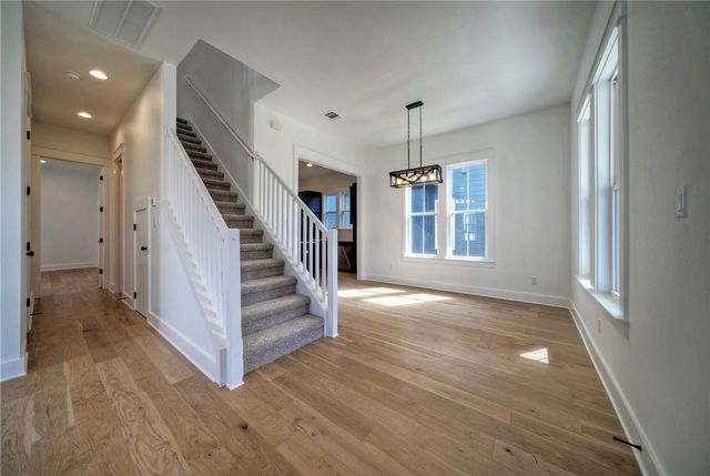 1010 Grant Wood Ave, Dripping Springs, TX 78620