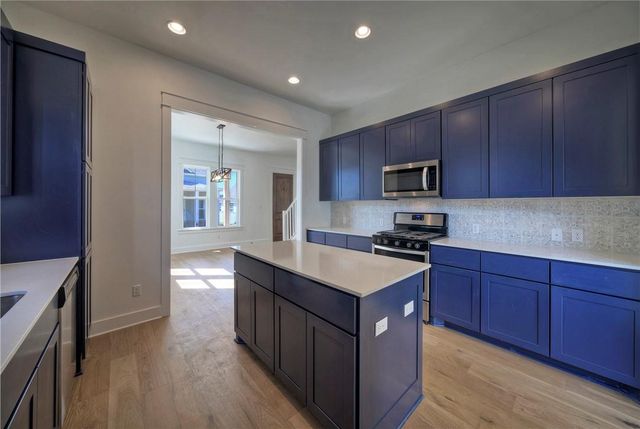 1010 Grant Wood Ave, Dripping Springs, TX 78620
