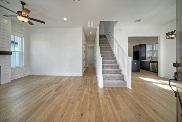 1010 Grant Wood Ave, Dripping Springs, TX 78620