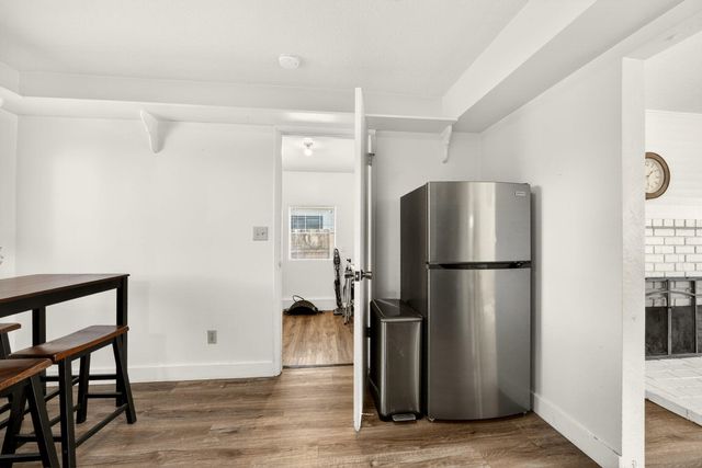 545 E C Street, Jacksonville, OR 97530