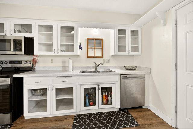 545 E C Street, Jacksonville, OR 97530