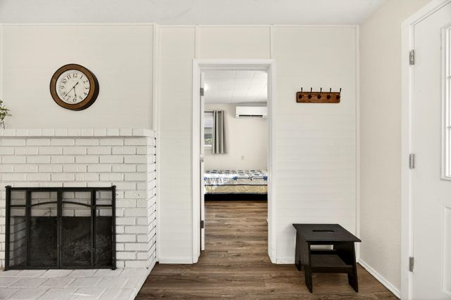 545 E C Street, Jacksonville, OR 97530