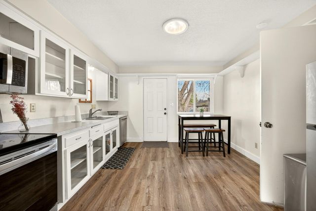 545 E C Street, Jacksonville, OR 97530