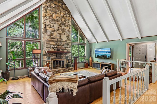 2291 Little River Road, Hendersonville, NC 28739