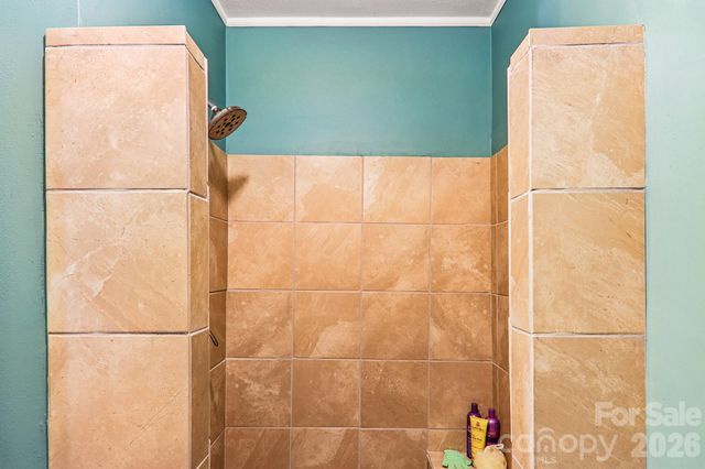 2291 Little River Road, Hendersonville, NC 28739