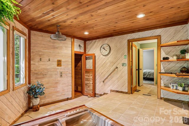 2291 Little River Road, Hendersonville, NC 28739