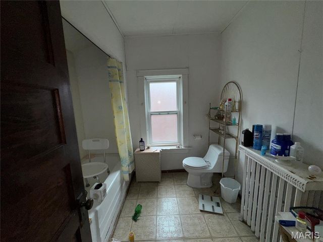 5381 Queens Avenue, St Louis, MO 63115