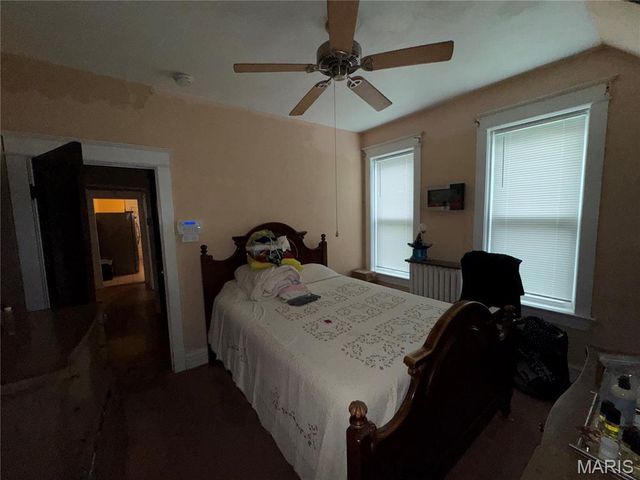 5381 Queens Avenue, St Louis, MO 63115