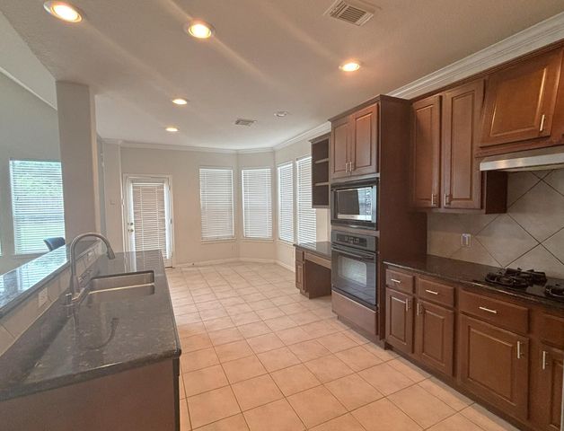 19538 Piney Lake Drive, Spring, TX 77388