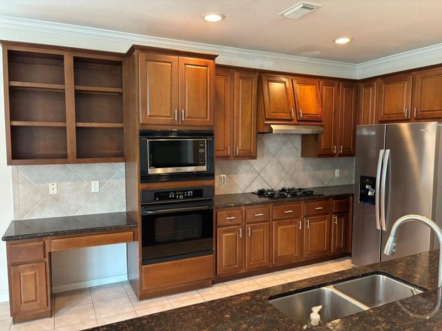 19538 Piney Lake Drive, Spring, TX 77388