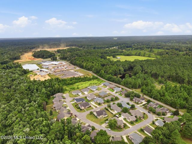 53 Caitlynn Circle, Hattiesburg, MS 39402