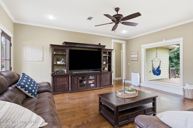 53 Caitlynn Circle, Hattiesburg, MS 39402