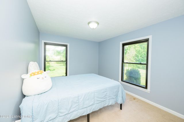 3212 Old Sligo Rd, La Grange, KY 40031