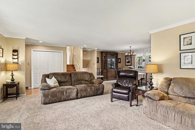 410 CLEARVIEW RD, Hanover, PA 17331