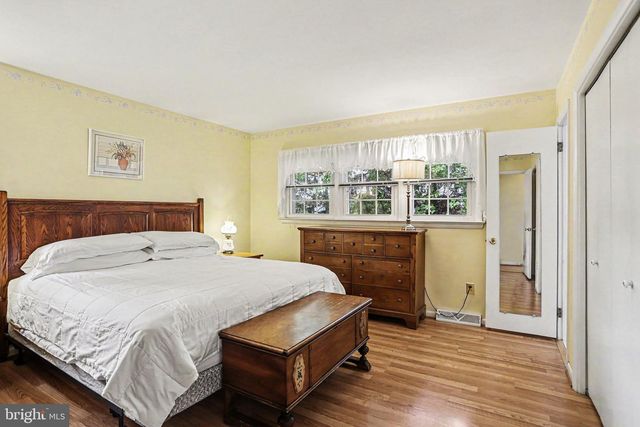 410 CLEARVIEW RD, Hanover, PA 17331