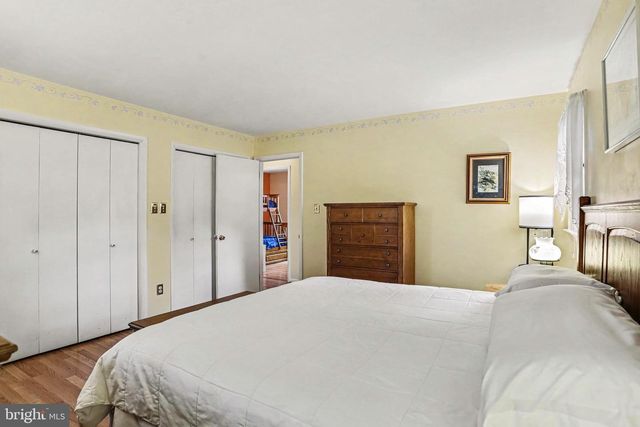 410 CLEARVIEW RD, Hanover, PA 17331