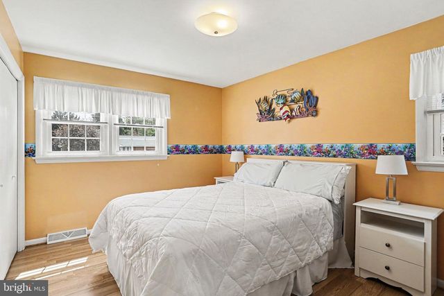 410 CLEARVIEW RD, Hanover, PA 17331