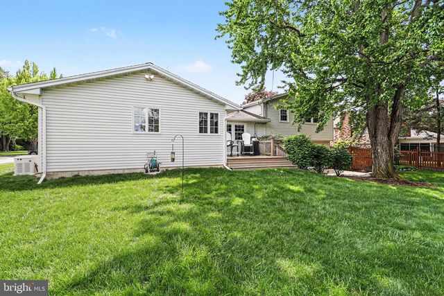 410 CLEARVIEW RD, Hanover, PA 17331