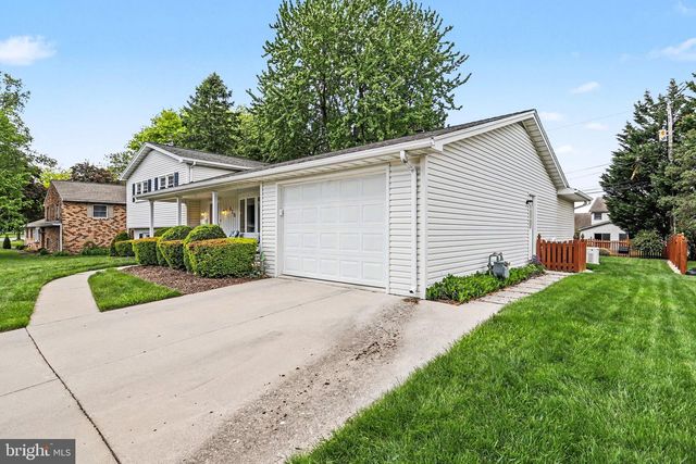 410 CLEARVIEW RD, Hanover, PA 17331
