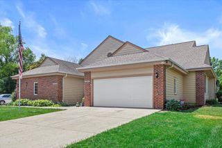 W159N4837 Graysland DRIVE, Menomonee Falls, WI 53051