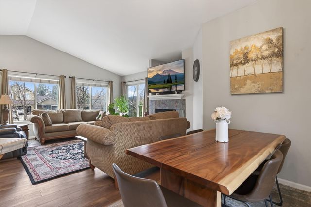 20726 Russell Drive, Bend, OR 97701