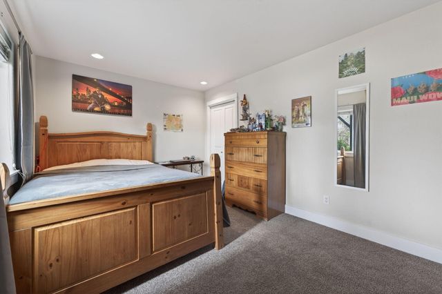 20726 Russell Drive, Bend, OR 97701