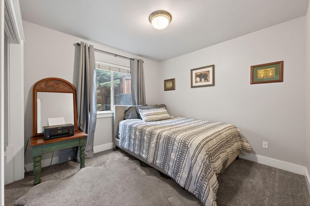 20726 Russell Drive, Bend, OR 97701