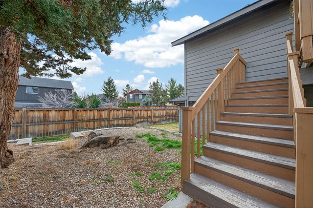 20726 Russell Drive, Bend, OR 97701