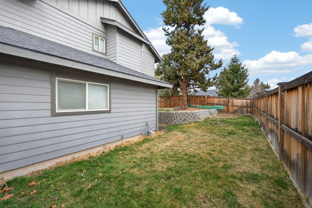 20726 Russell Drive, Bend, OR 97701
